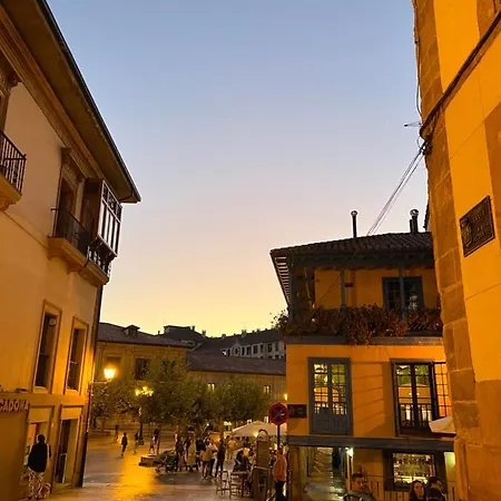 La Mejor Ubicacion En Oviedo. Casco Historico. アパート *